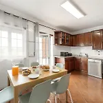 فيلة Papoa House