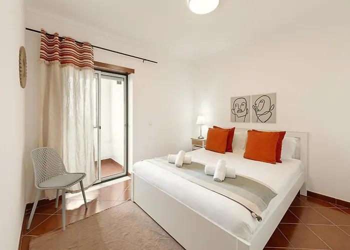 Papoa House *